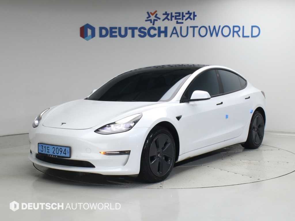모델 3 롱 레인지 2022년식
