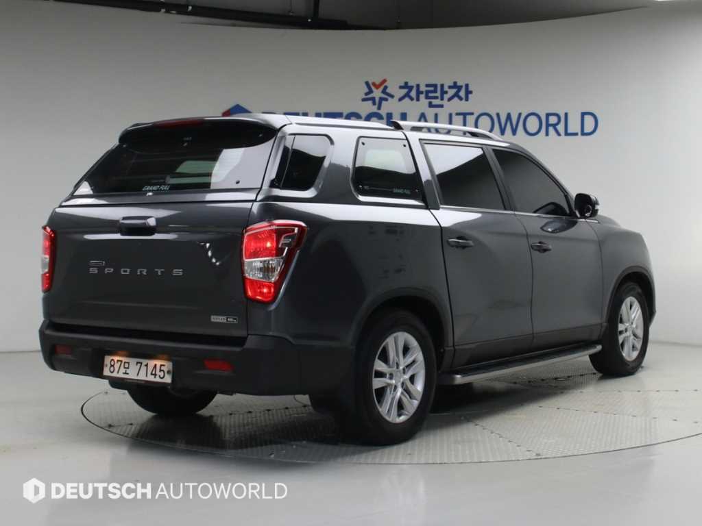 KGM 렉스턴 4WD 디젤 2.2 프레스티지 사진 2/20