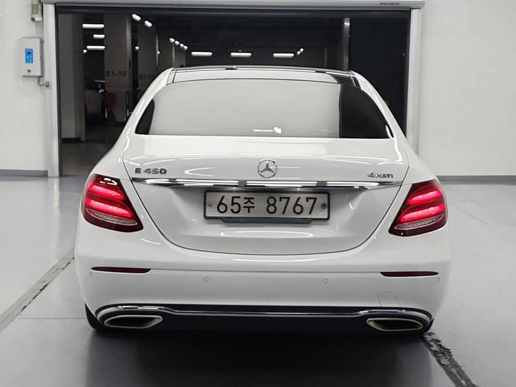 벤츠 E 클래스 E450 4MATIC 익스클루시브 사진 2/19