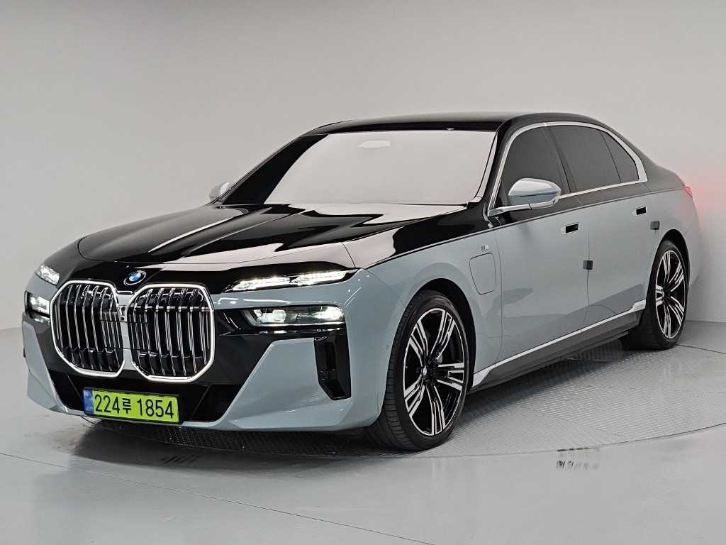 BMW 7시리즈 750e xDrive 디자인 퓨어 엑셀런스 사진 2/18