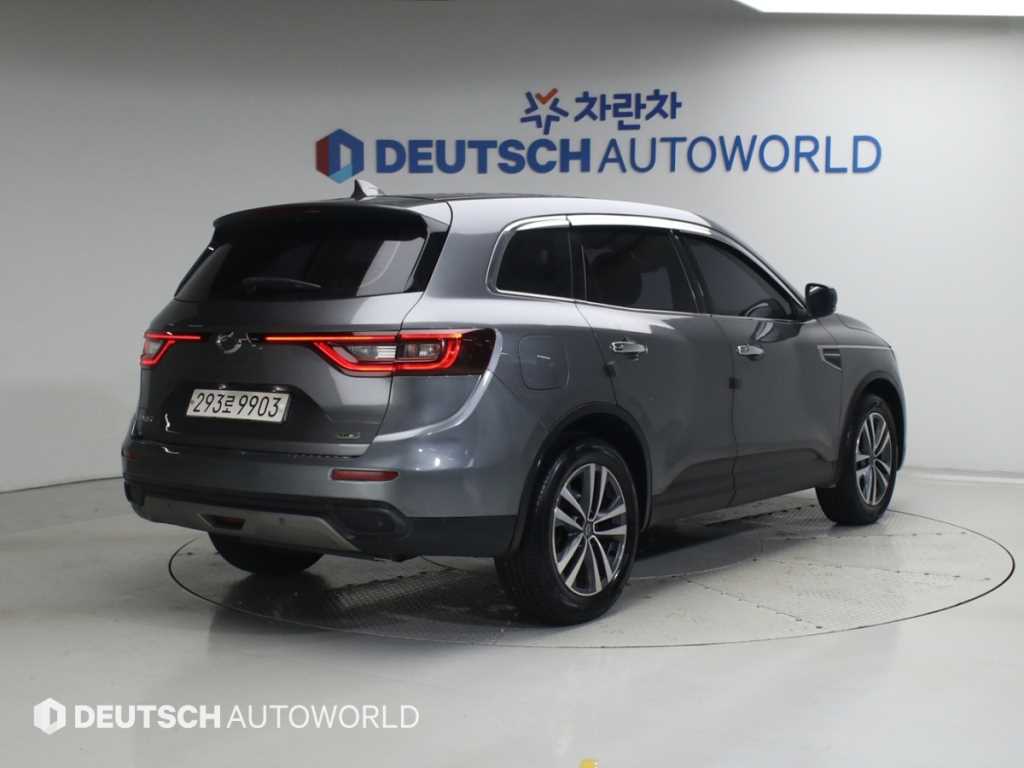 르노코리아 QM6 2.0 LPe LE 2WD 사진 2/20