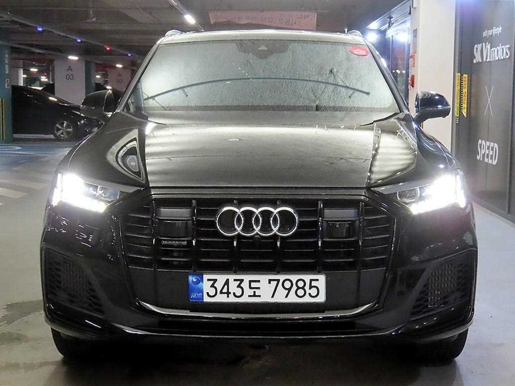 아우디 Q7 55 TFSI 콰트로 프리미엄 사진 2/20