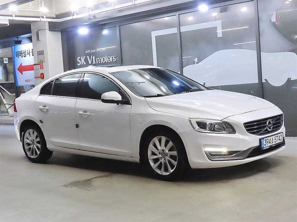 뉴S60 D2 2014년식