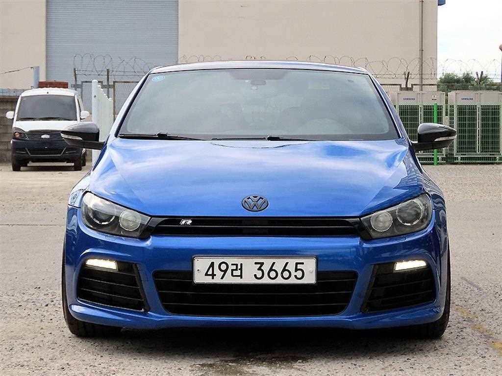시로코 2.0 TSI R 2013년식