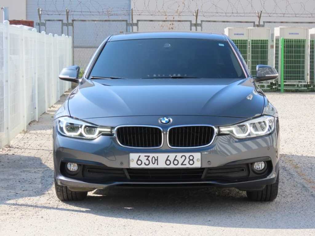 BMW 3시리즈 320d 사진