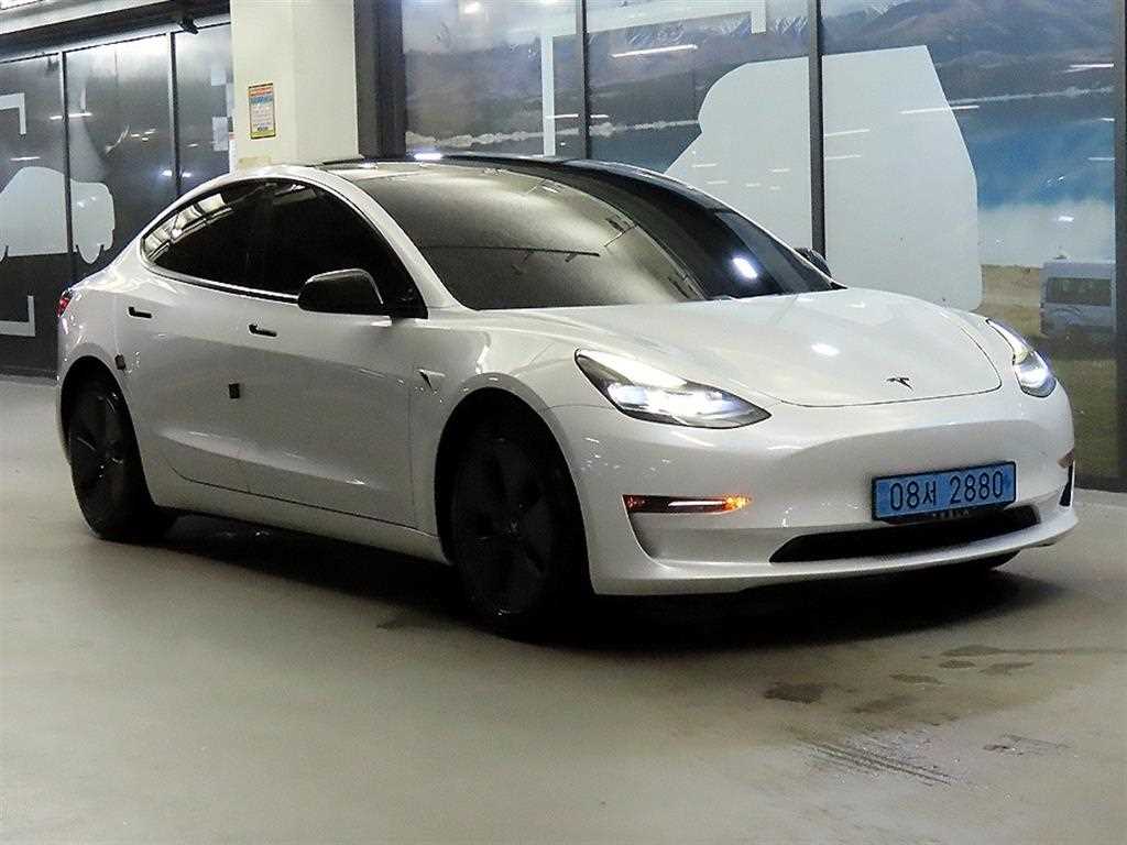 모델 3 롱 레인지 2021년식