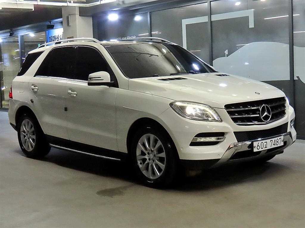 뉴 M클래스 W166 ML250 블루텍 4매틱 2013년식