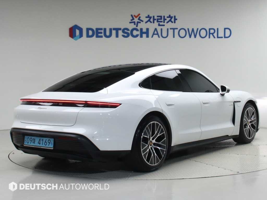포르쉐 타이칸 베이스 퍼포먼스 베터리 사진 2/20