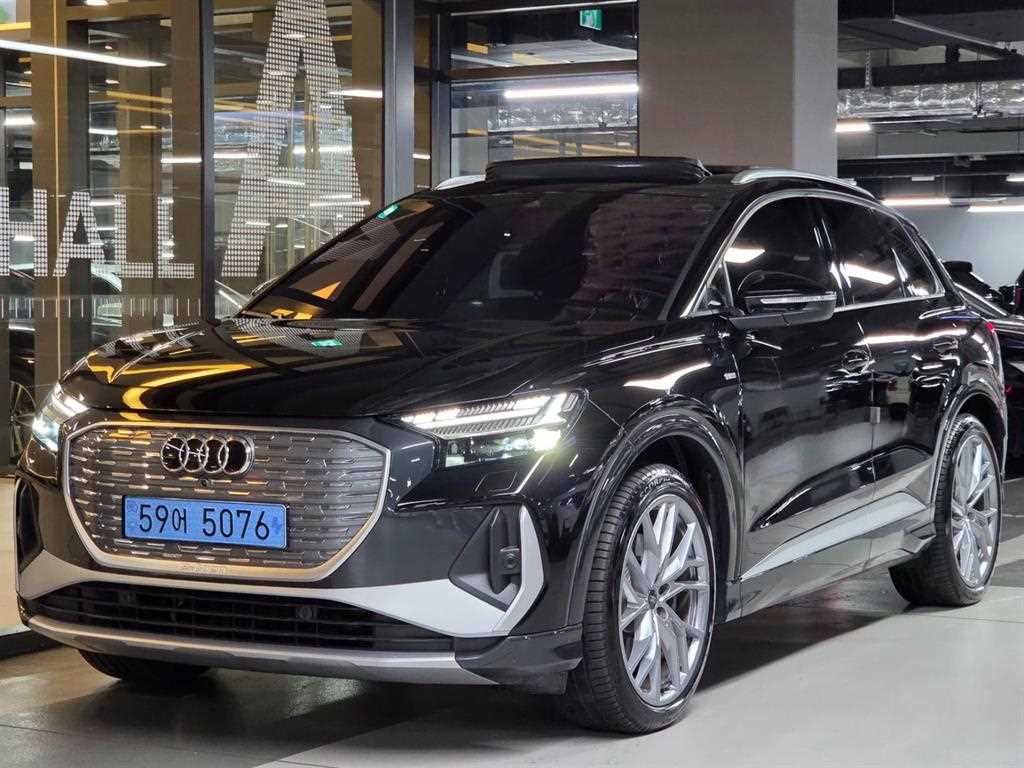 Q4 e-트론 45 프리미엄 2026년식