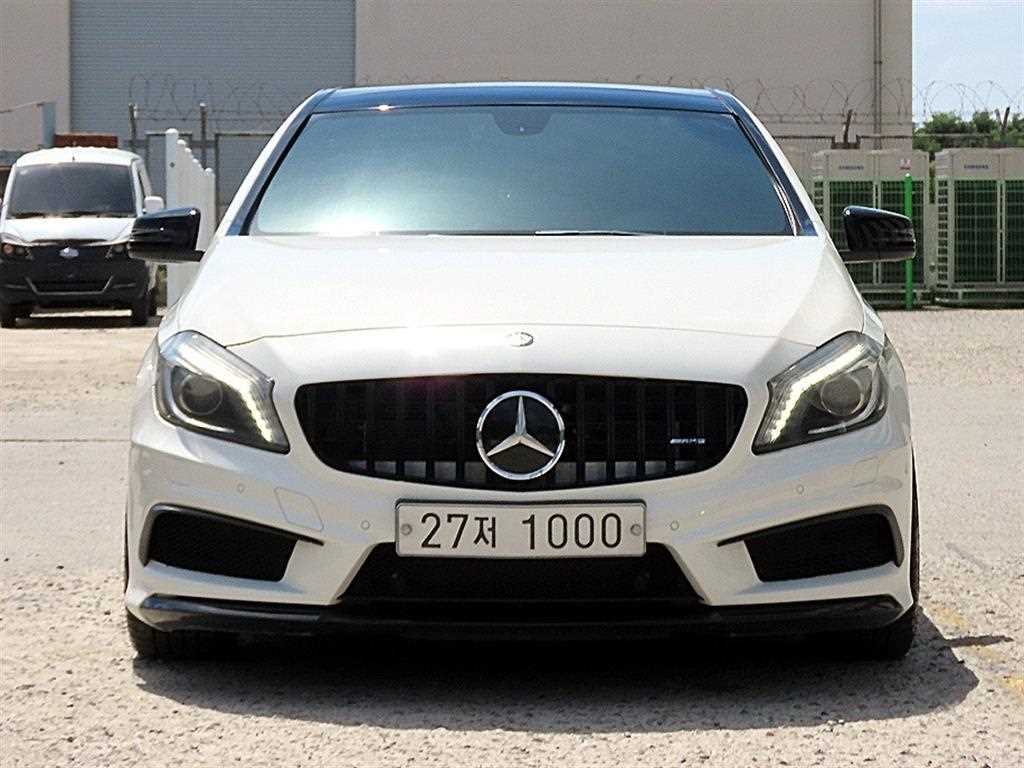 벤츠 A 클래스 A45 AMG 4MATIC 사진