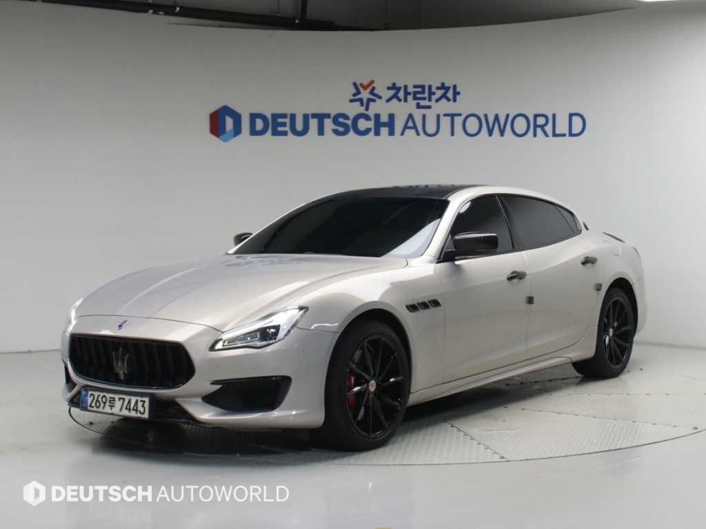 마세라티 콰트로포르테 GTS 3.8 V8 사진