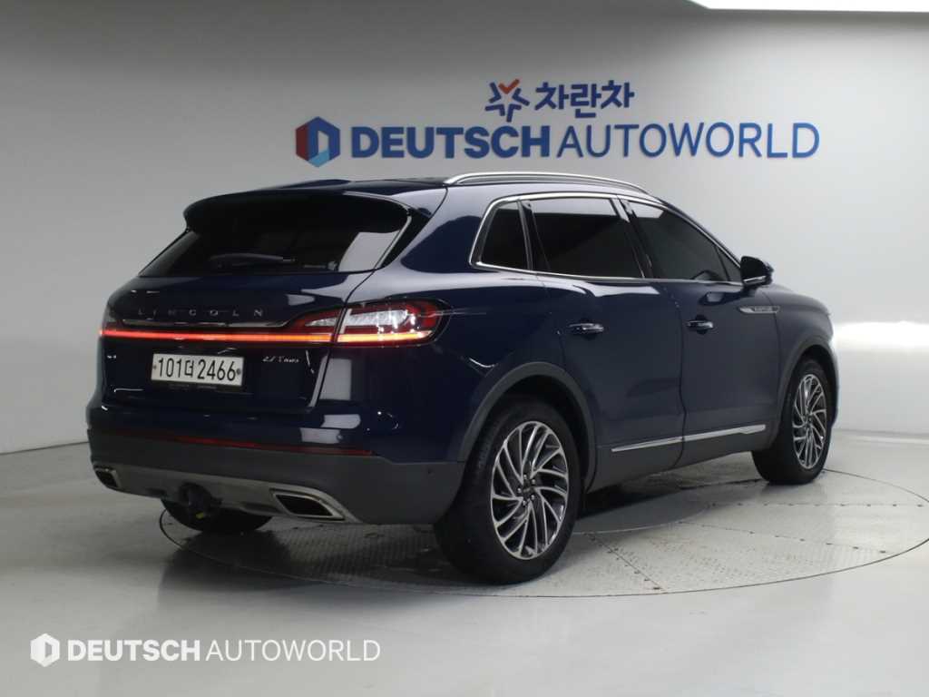 링컨 노틸러스 2.7 리저브 AWD 사진 2/20
