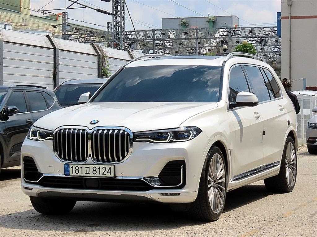 BMW X7 xDrive 40d 디자인 퓨어 엑셀런스 7인승 사진 2/20