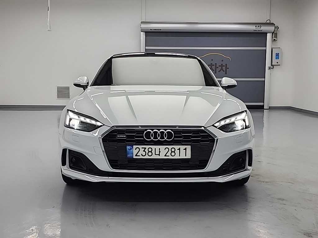 아우디 A5 40 TFSI 콰트로 스포트백 사진 2/19