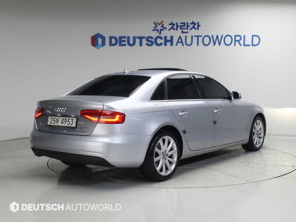 아우디 A4 30 TDI 다이나믹 사진 2/20