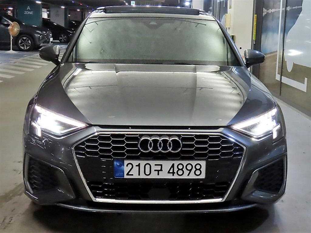 아우디 A3 40 TFSI 프리미엄 사진 2/20