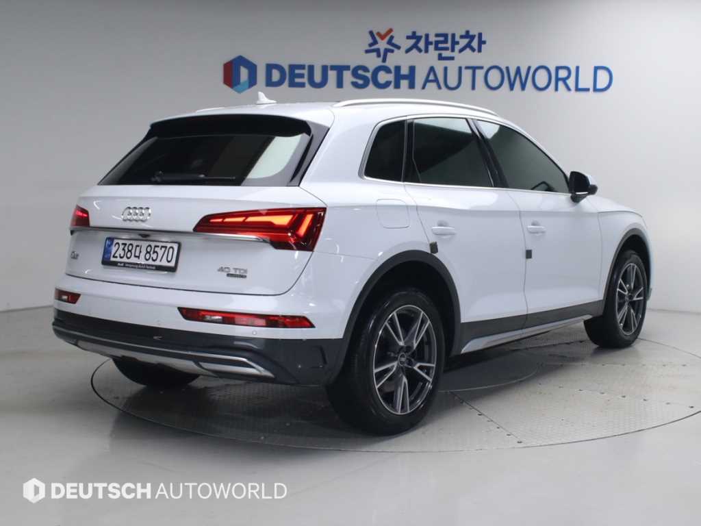 아우디 Q5 40 TDI 콰트로 사진 2/20