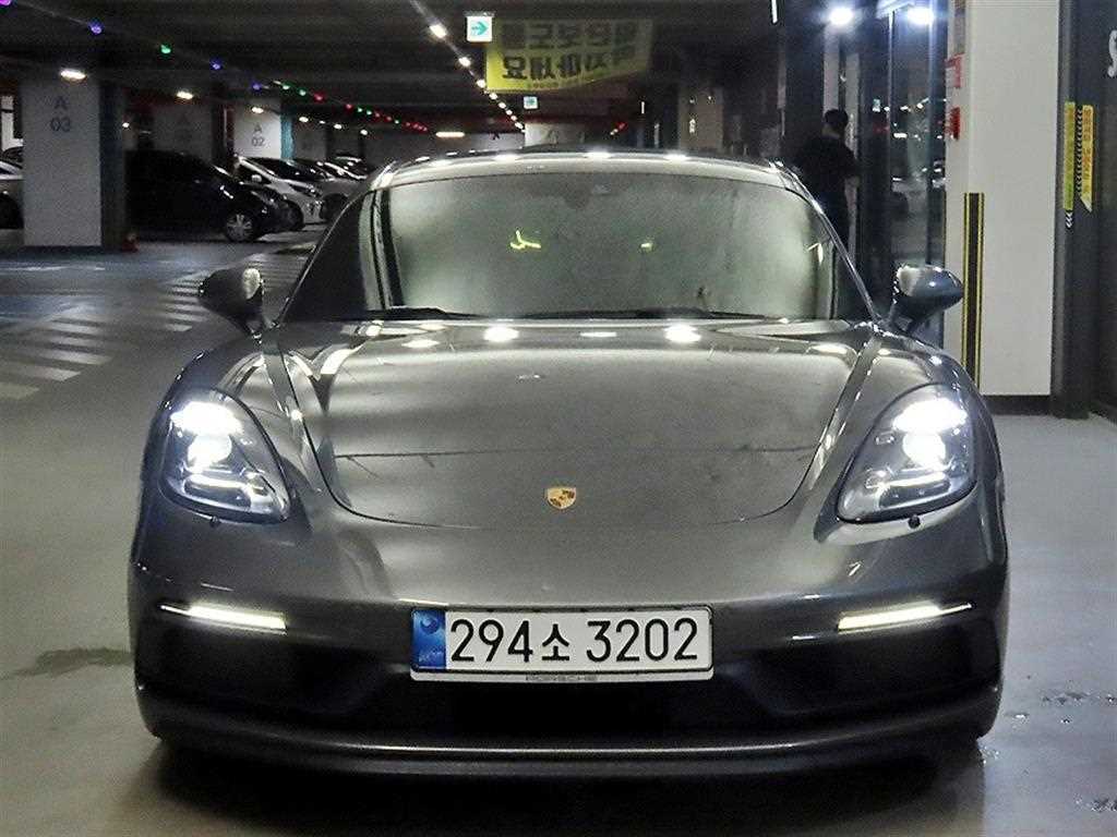 포르쉐 718 4.0 GTS 사진 2/16