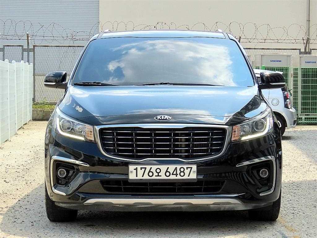 더 뉴 카니발 디젤 9인승 럭셔리 2019년식