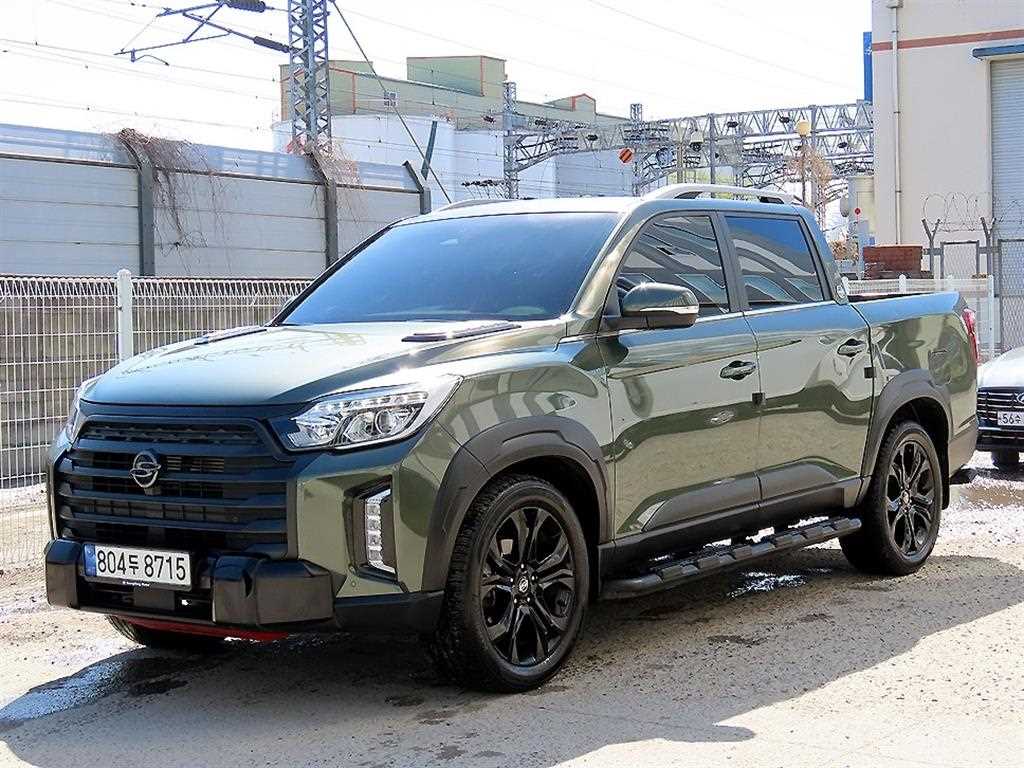 KGM 렉스턴 디젤 2.2 4WD 프레스티지 사진 2/20