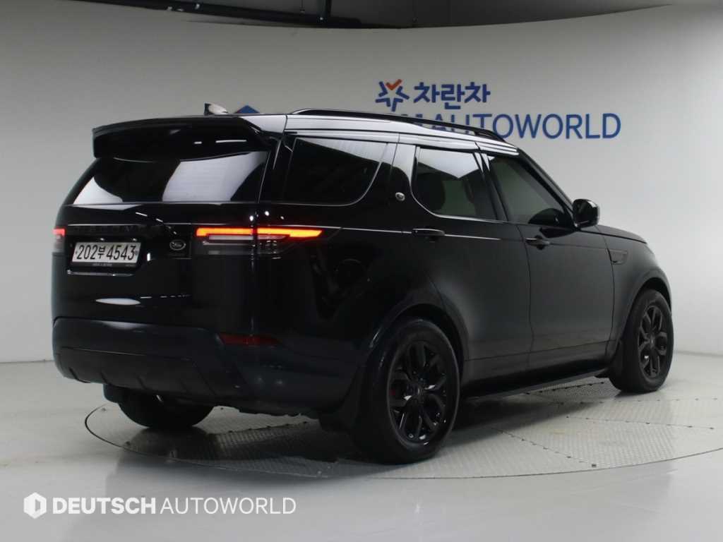 랜드로버 디스커버리 2.0 SD4 SE 사진 2/20