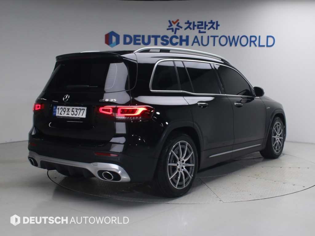벤츠 GLB 클래스 AMG GLB 35 4MATIC 사진 2/20