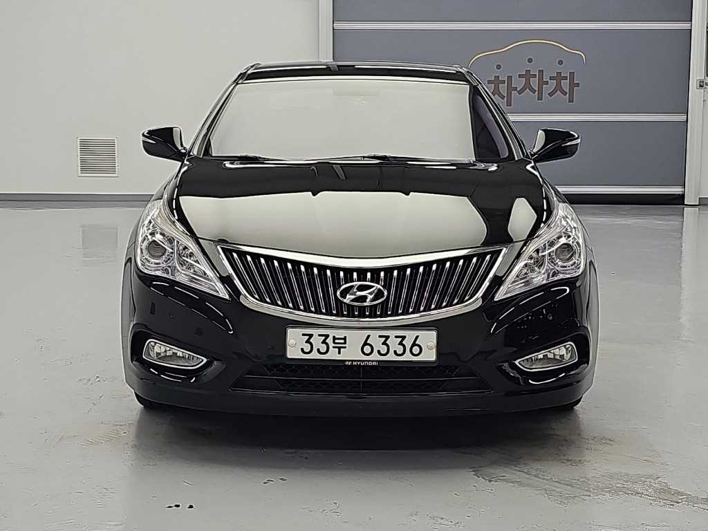 현대 그랜저 HG300 EXCLUSIVE 기본형 사진 2/19