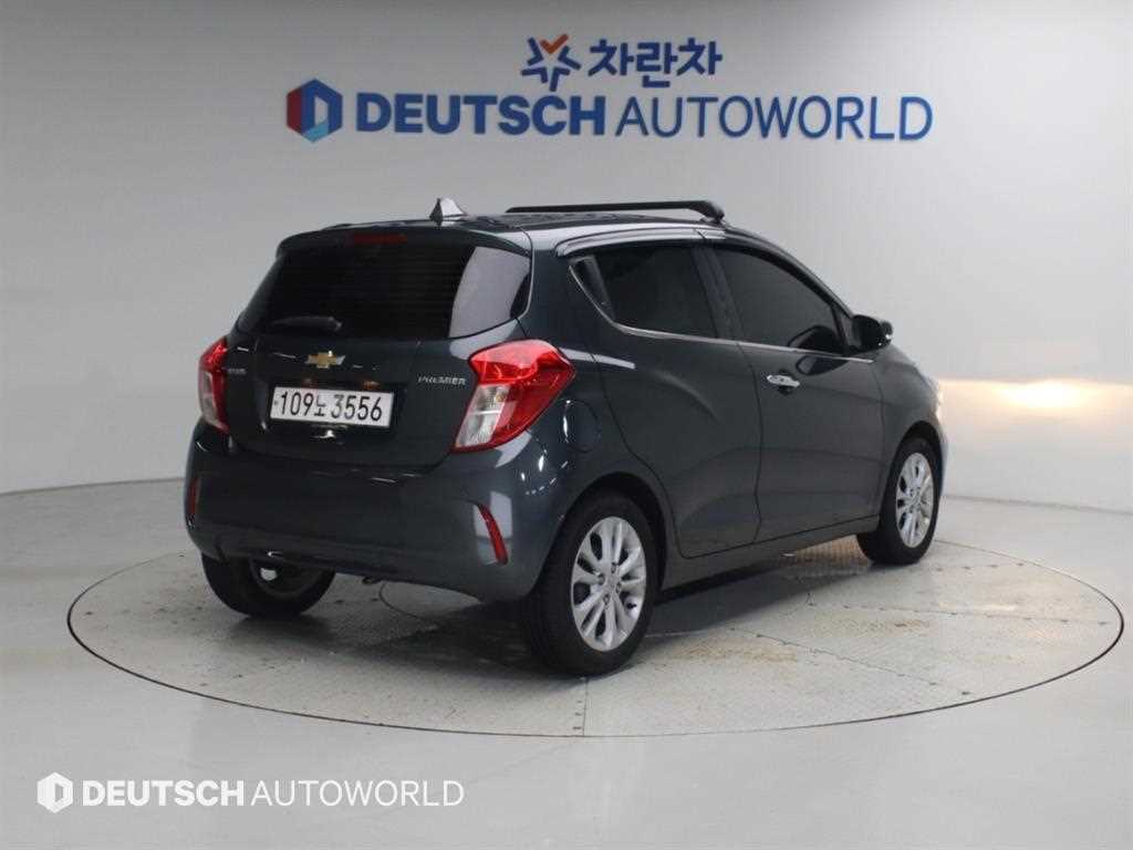 쉐보레 스파크 프리미어 사진 2/20