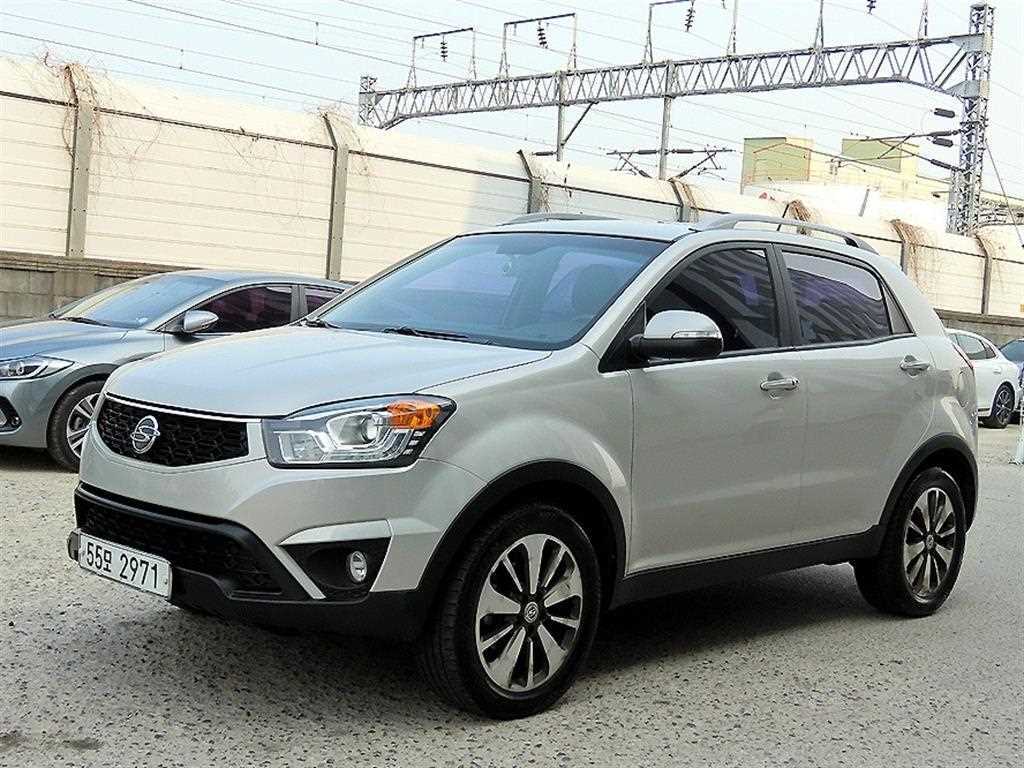KGM 코란도 2WD 2.0 CVT 고급형 사진 2/20