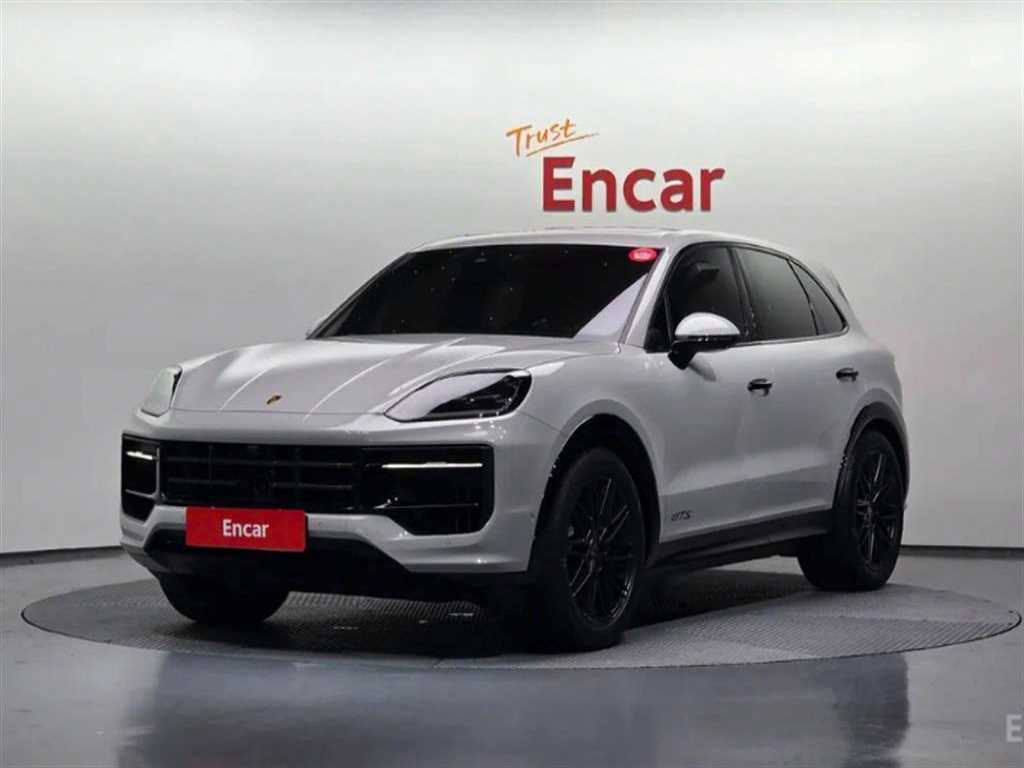 포르쉐 카이엔 4.0 GTS 사진