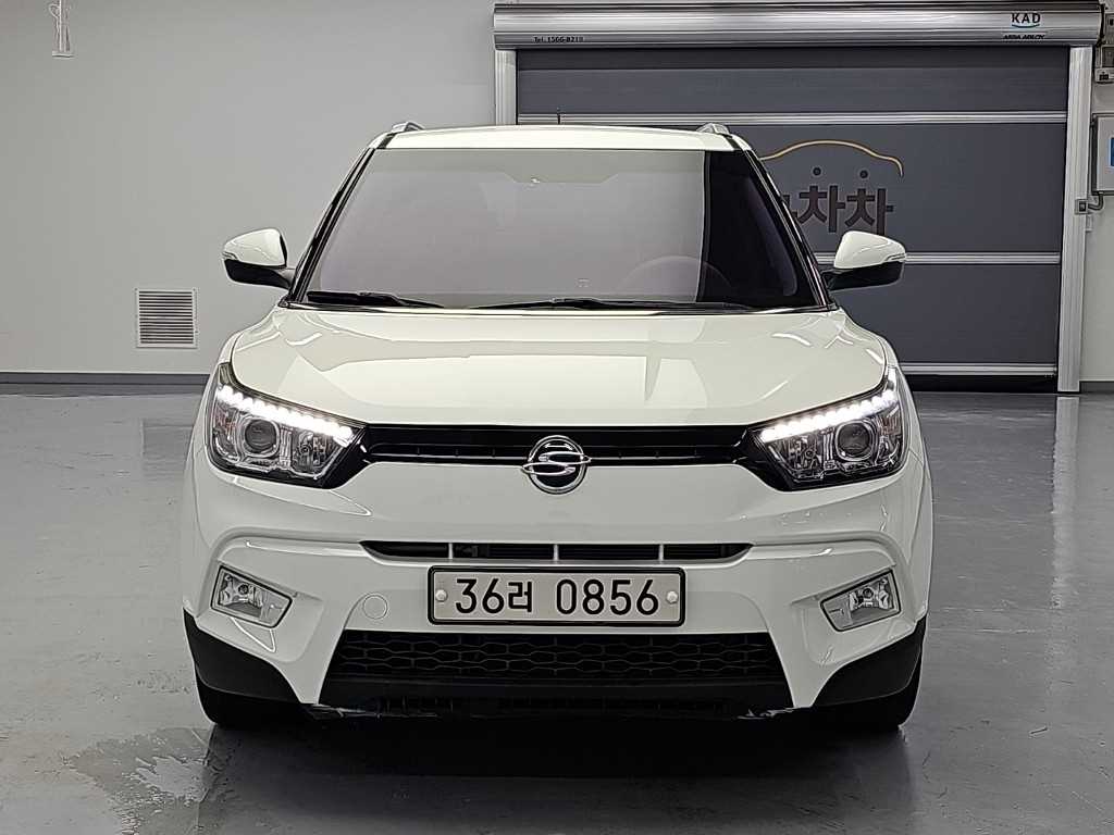 KGM 티볼리 가솔린 2WD 1.6 VX 사진 2/18