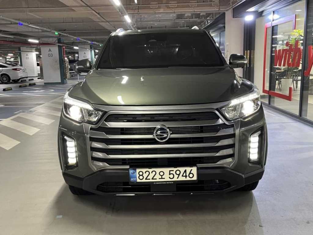KGM 렉스턴 디젤 2.2 4WD 프레스티지 사진 2/18