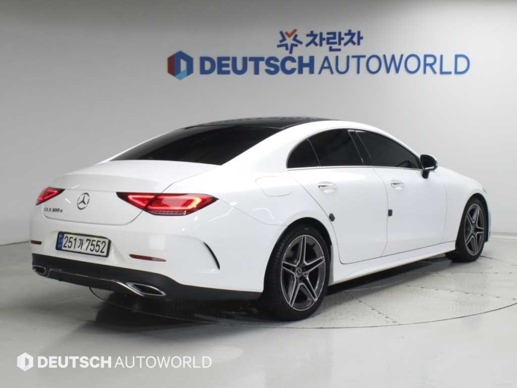 벤츠 CLS 클래스 CLS 300d AMG Line 사진 2/20