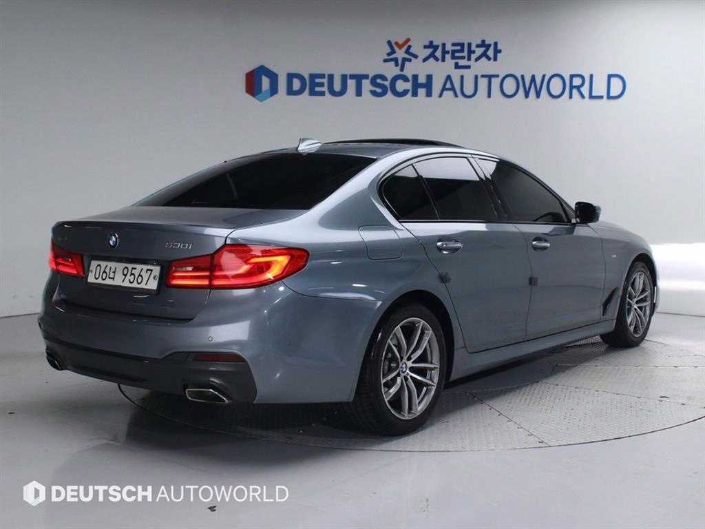 BMW 5시리즈 530i xDrive M 스포츠 플러스 사진 2/20