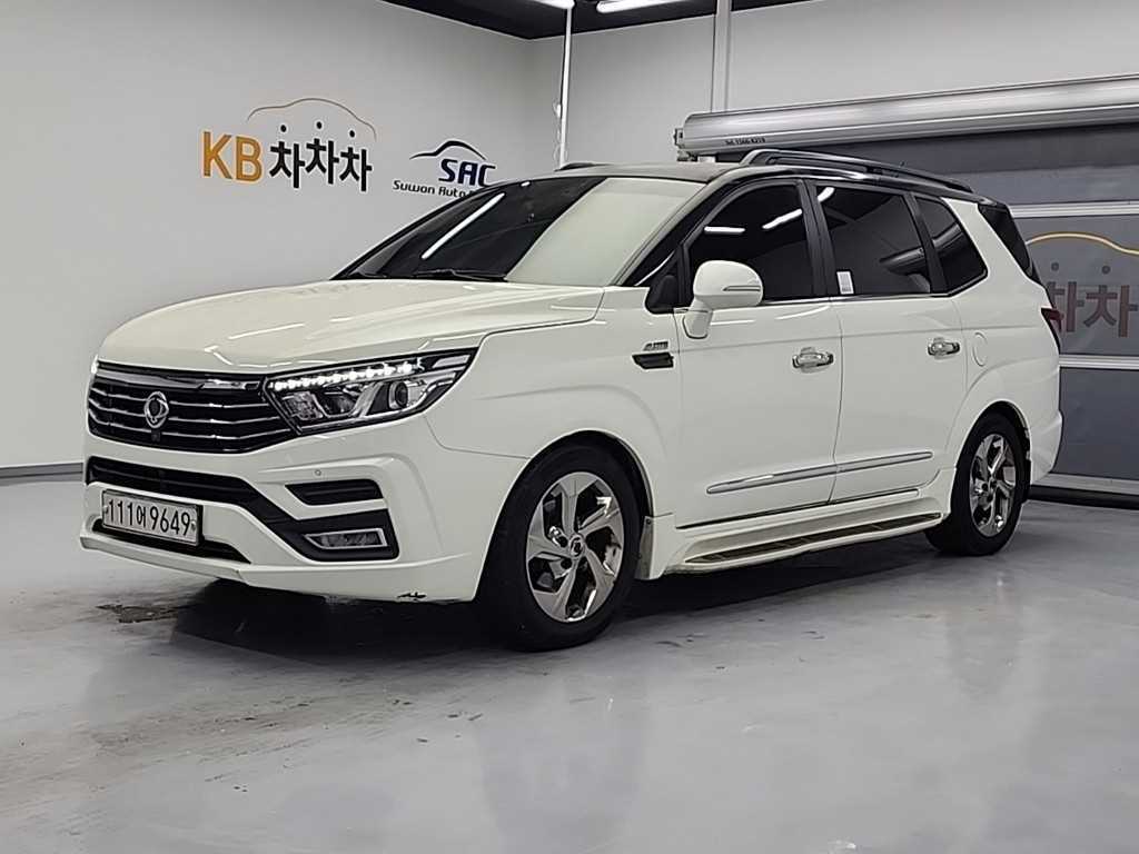 코란도투리스모 4WD RX 11인승 2018년식