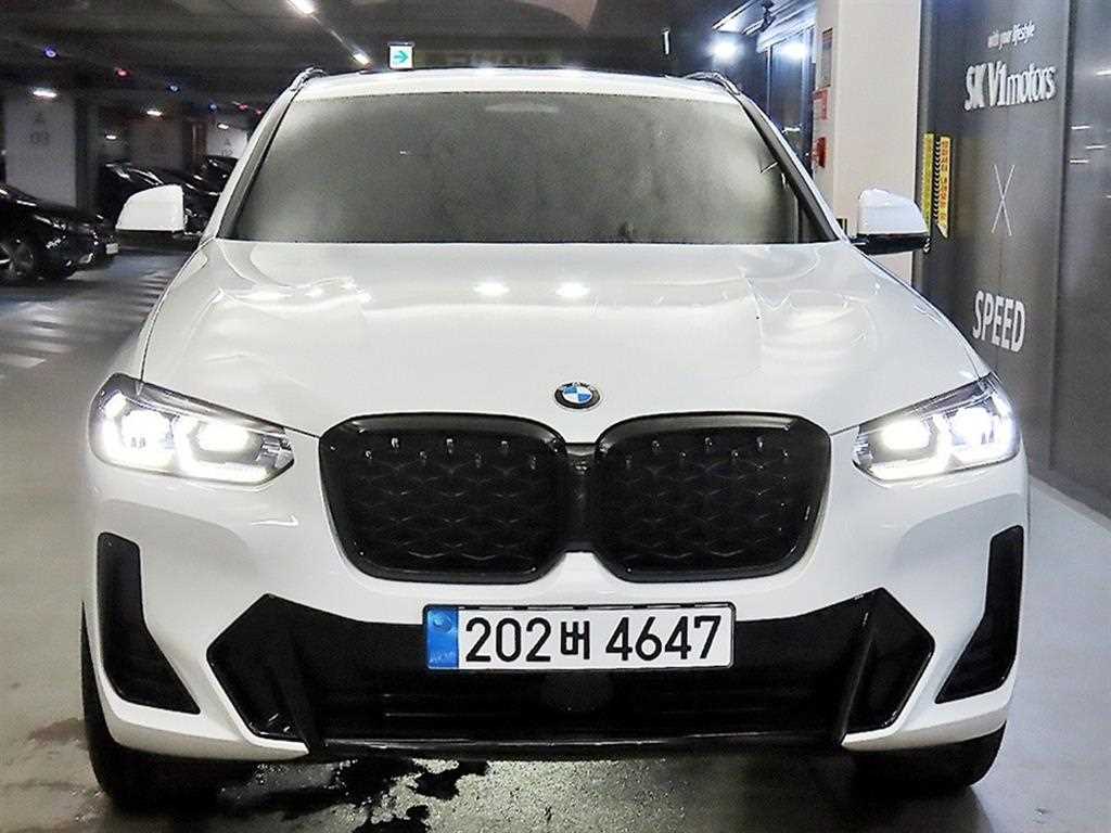 BMW X4 xDrive 20i xLine 사진 2/20