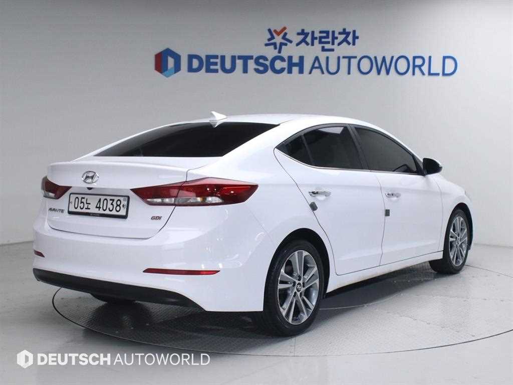 현대 아반떼 1.6 GDI 모던 스페셜 사진 2/20