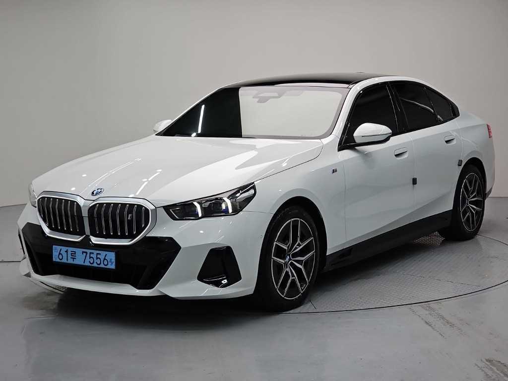 BMW i5 xDrive 40 M 스포츠 사진