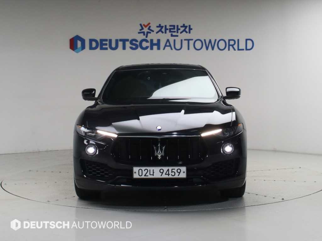 르반떼 3.0 S AWD 2017년식
