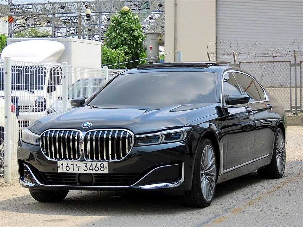 BMW 7시리즈 745Le sDrive 디자인 퓨어 에디션 사진 2/20