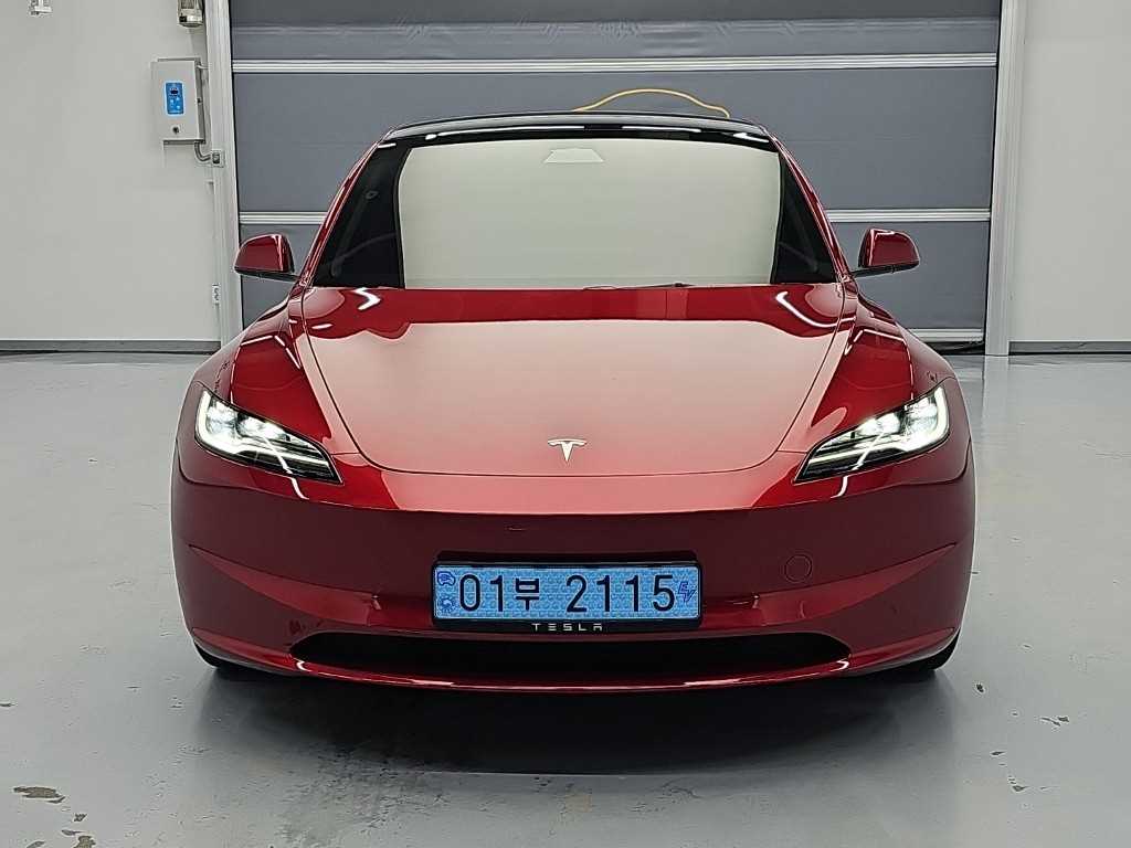 테슬라 모델 3 RWD 사진 2/18