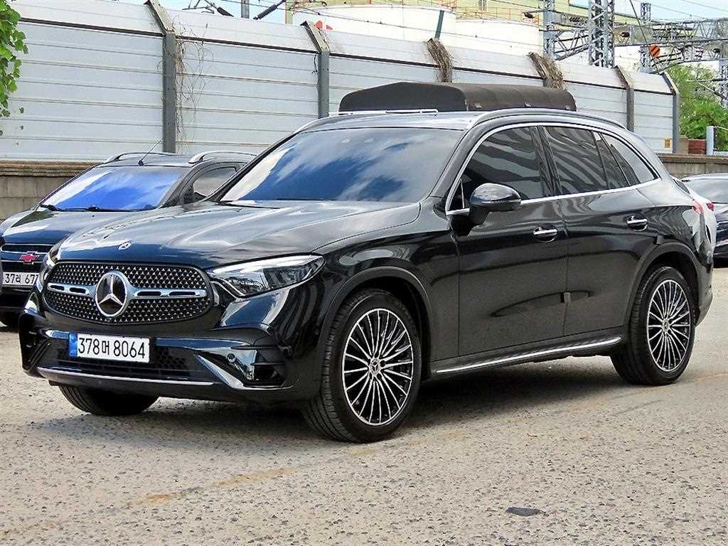 벤츠 GLC 클래스 GLC300 4MATIC 사진 2/20