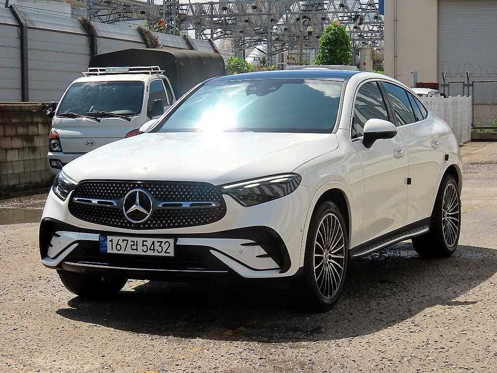 벤츠 GLC 클래스 GLC300 4MATIC 사진 2/20