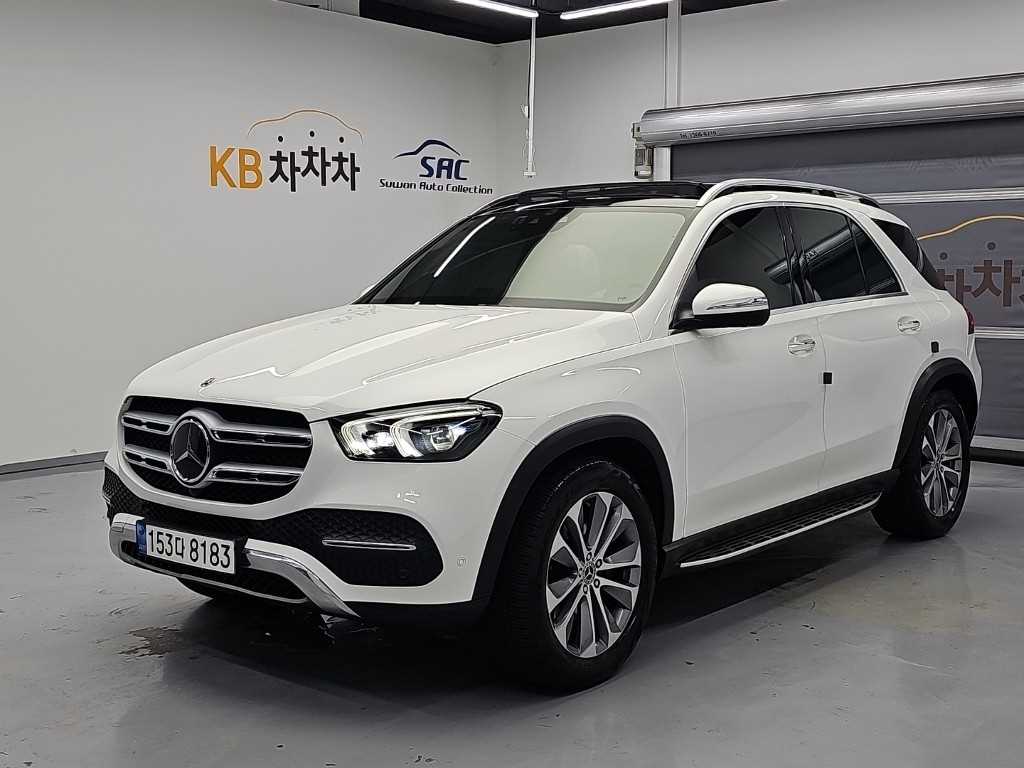 벤츠 GLE 클래스 GLE 300d 4MATIC 사진