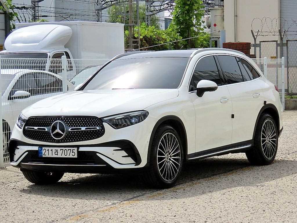 벤츠 GLC 클래스 GLC300 4MATIC 사진 2/20