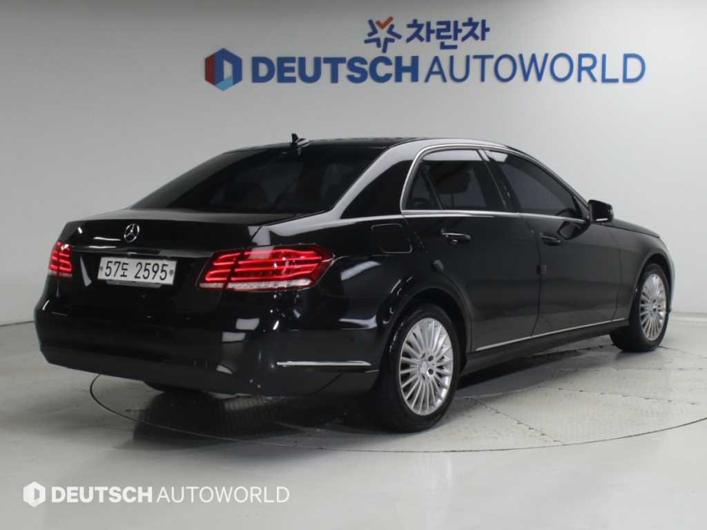 벤츠 E 클래스 E200 엘레강스 사진 2/20