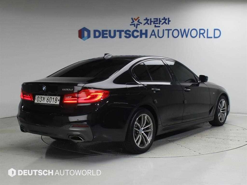 BMW 5시리즈 520d M 스포츠 플러스 사진 2/20