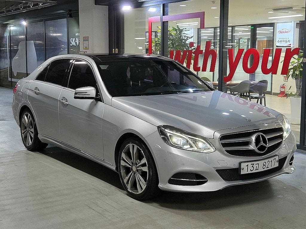 벤츠 E 클래스 E300 4MATIC 아방가르드 사진 2/20