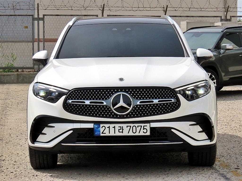 벤츠 GLC 클래스 GLC300 4MATIC 사진