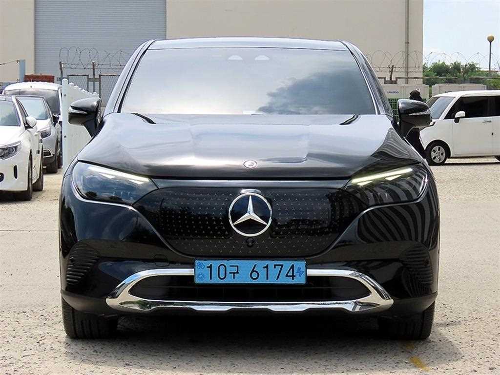 벤츠 EQE 350 4MATIC 사진